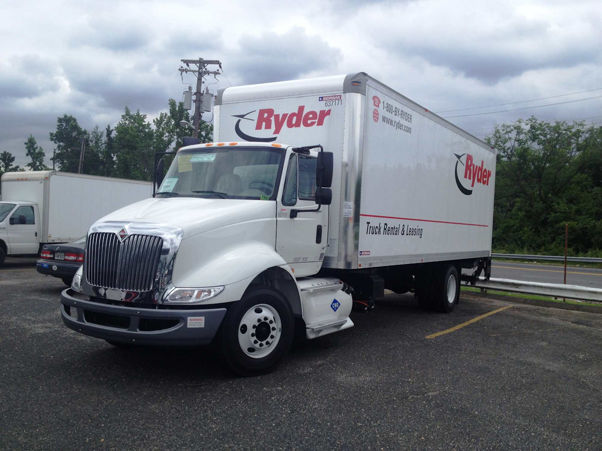 Ryder gets country’s first CNG lease, rental trucks Hard Working Trucks
