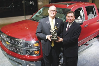 2014-Silverado-AutomotiveAndBusinessFleetTruckOfTheYear02