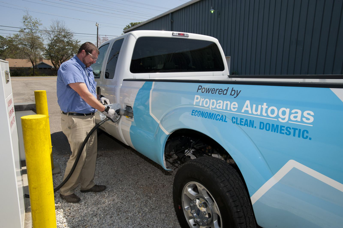 TEST DRIVE Roush CleanTech 2014 Propane F250 Hard Working Trucks