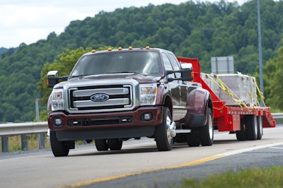 15Ford F450 Towing_BS29416