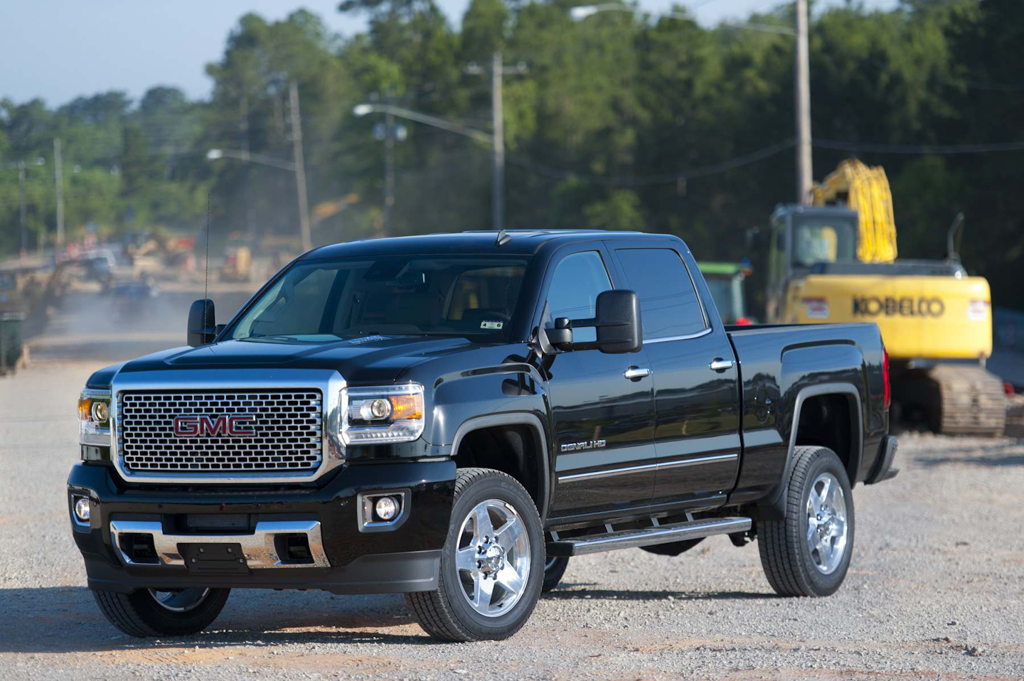 Road Test: 2015 GMC Sierra 2500HD Denali 4×4 CC | Hard Working Trucks