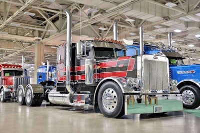 peterbilt show trucks