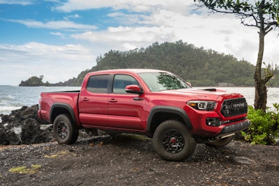 2017_toyota_tacoma_trd_pro_02_14529597da5692f51d4a0be67caa3eab90fc9bb9