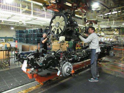 GM-Flint-Assembly-Duramax-Diesel-Engine
