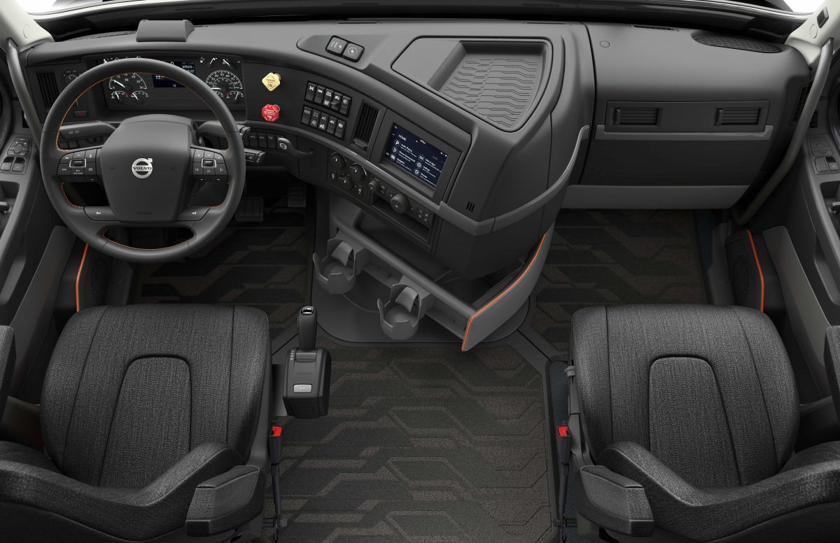 The interior of the new Volvo FMX - Volvo Trucks