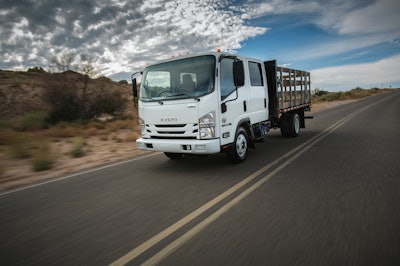 Isuzu-crew-cab-nrr-2019