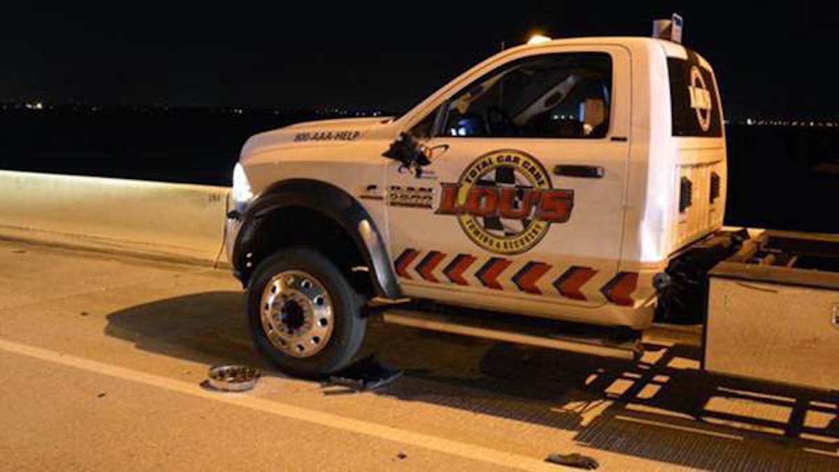 tow truck driver killed florida