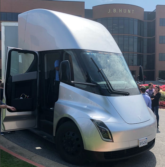 Tesla-Semi-road-tour