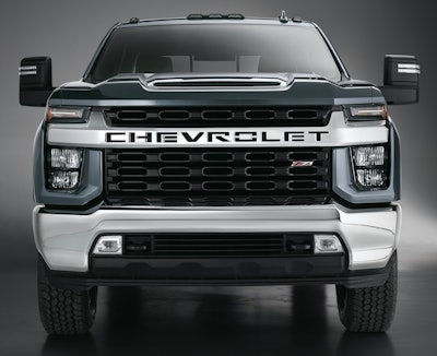 2020-Silverado-HD-3