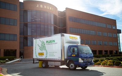 JB-hunt-ecanter-electric-truck-delivery