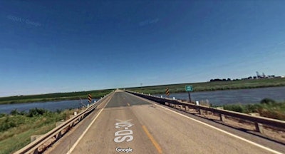 James-River-South-Dakota-refuse-truck