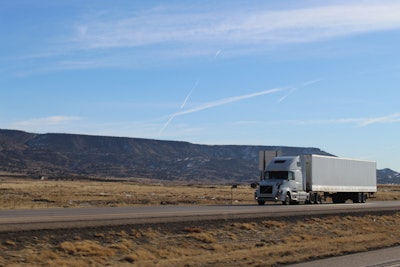 truck-southwest-Interstate-40