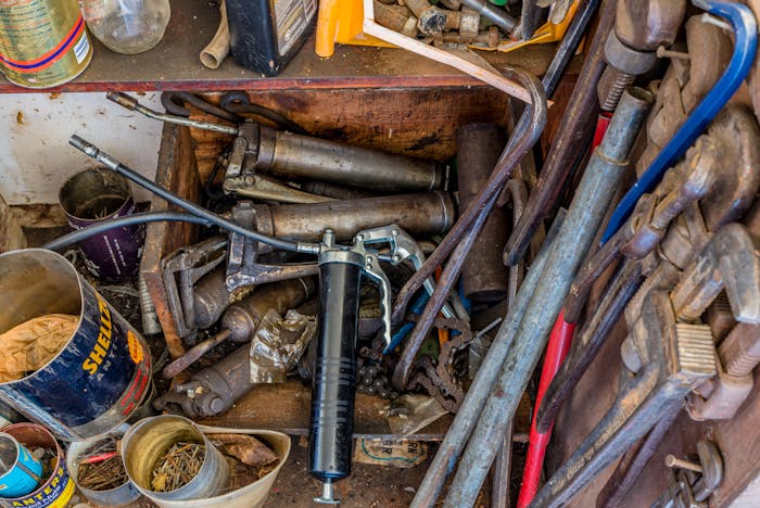 grease-guns-2020-08-12-12-15