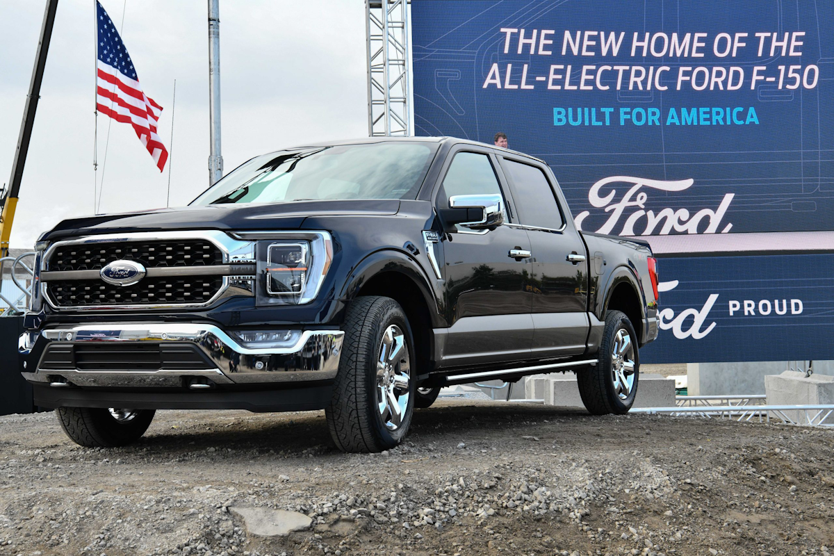 Electric Ford F-150 cuts fleet operation costs nearly in half | Hard Working Trucks